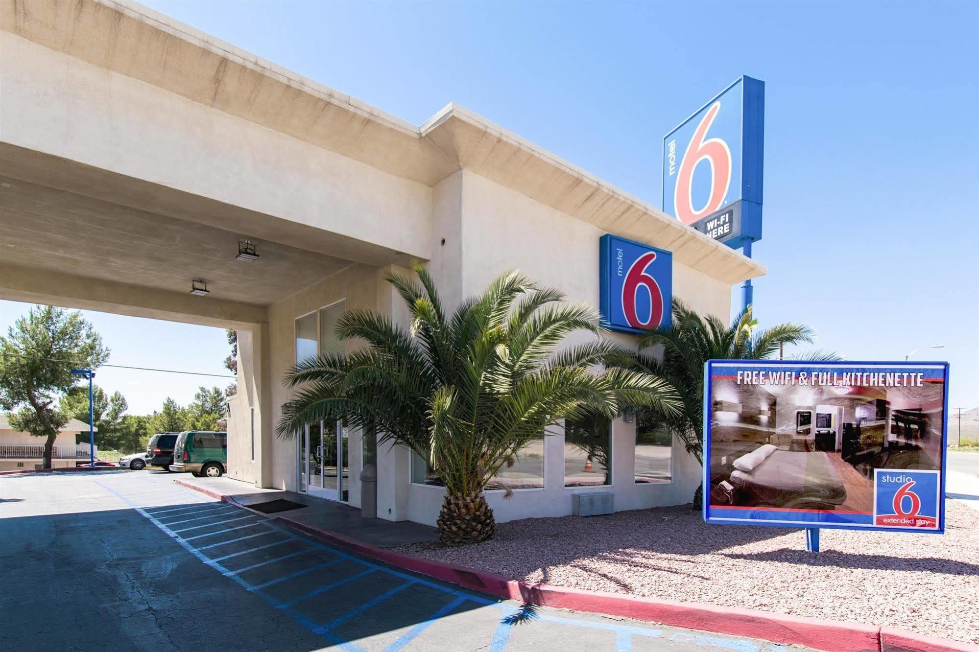 Motel 6 维克多维尔 外观 照片
